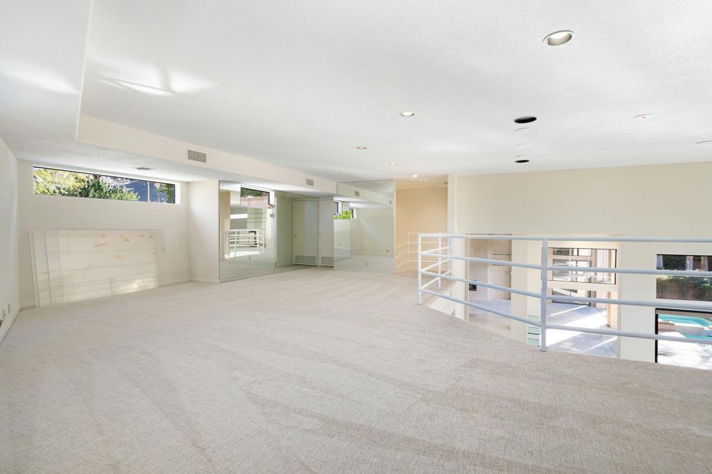 Thunderbird Cove - Residential