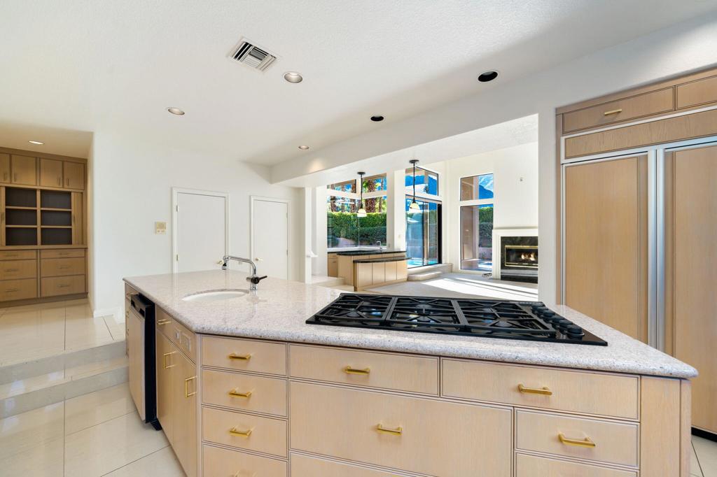 Thunderbird Cove - Residential