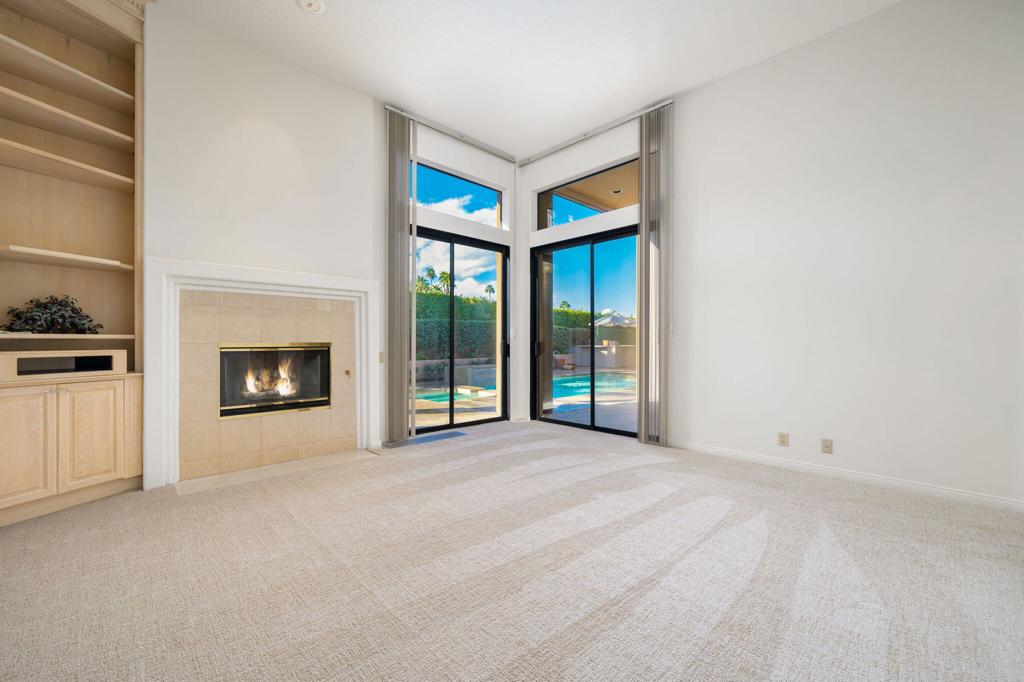 Thunderbird Cove - Residential