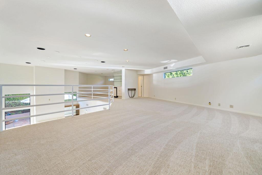 Thunderbird Cove - Residential