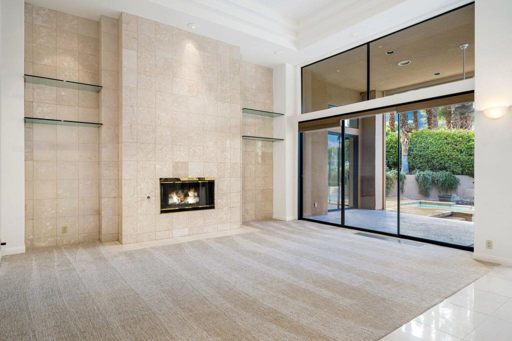 Thunderbird Cove - Residential