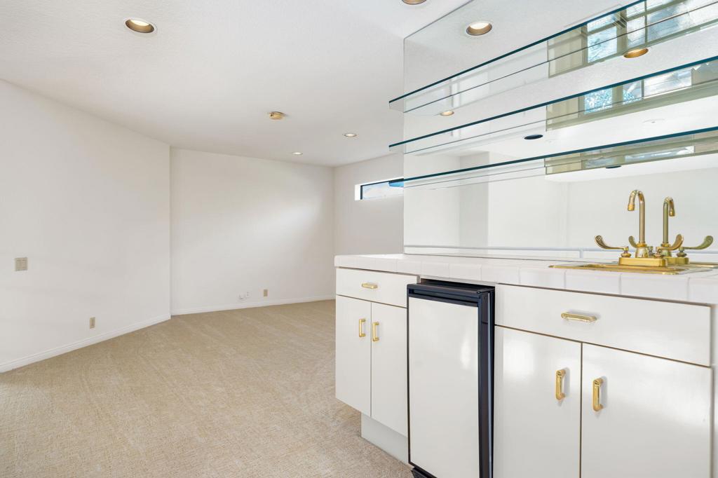 Thunderbird Cove - Residential