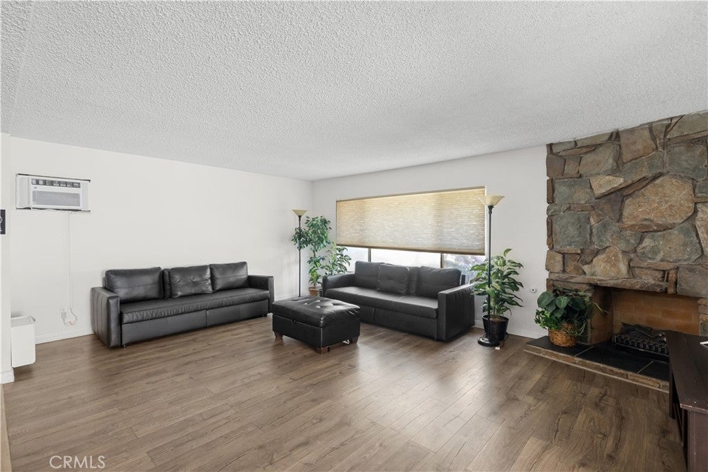 333 N Chapel Avenue