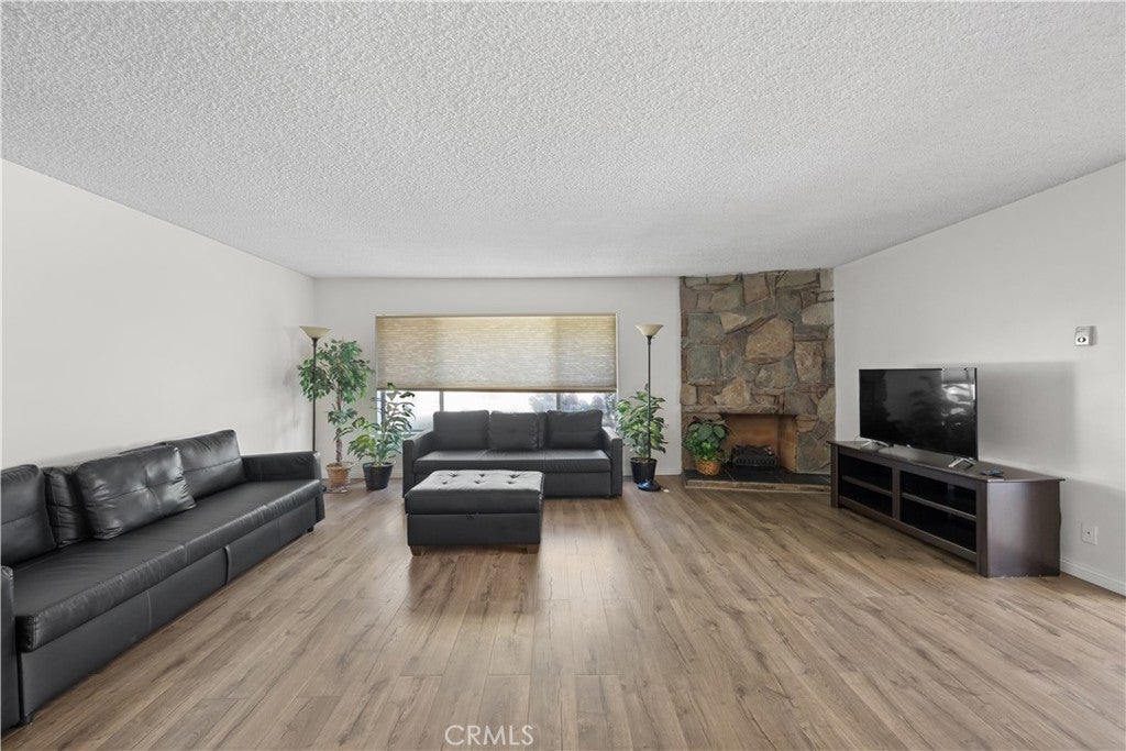 333 N Chapel Avenue
