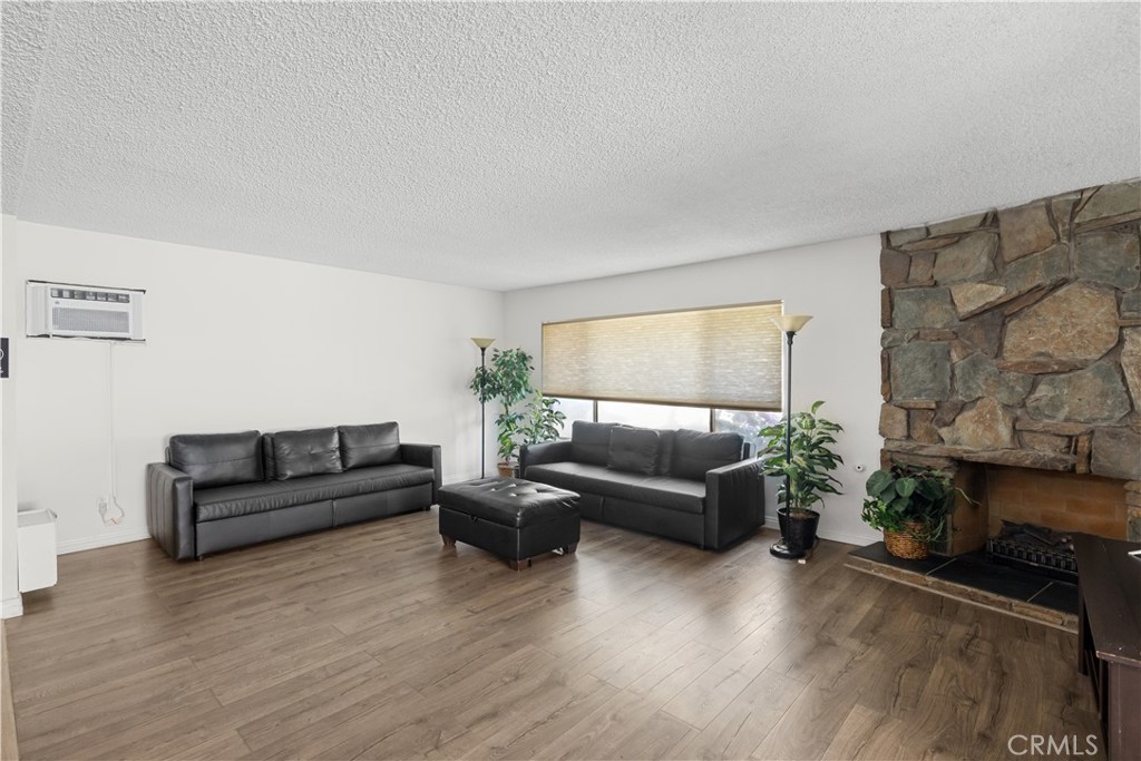 333 N Chapel Avenue