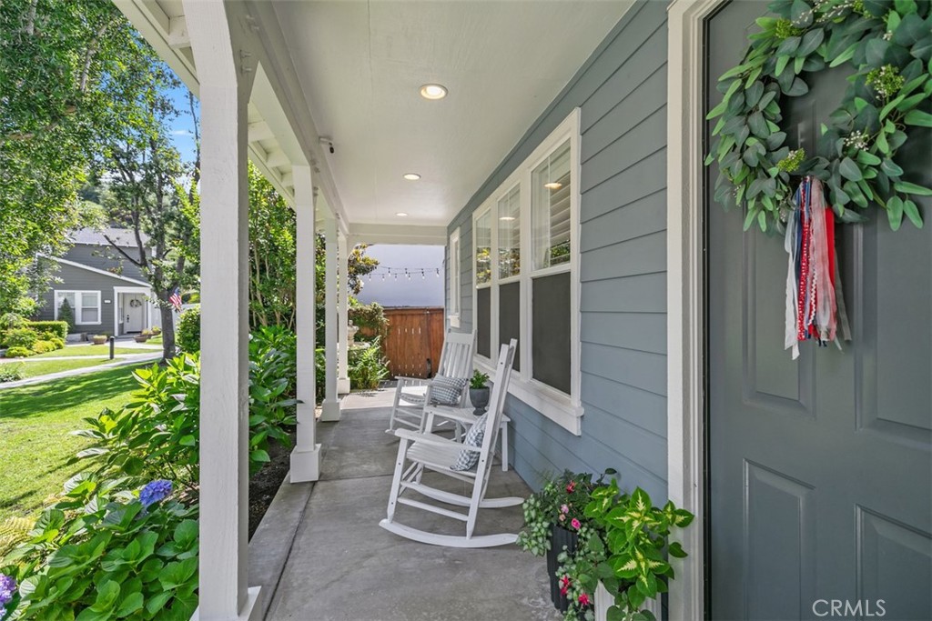 54 Livingston Pl