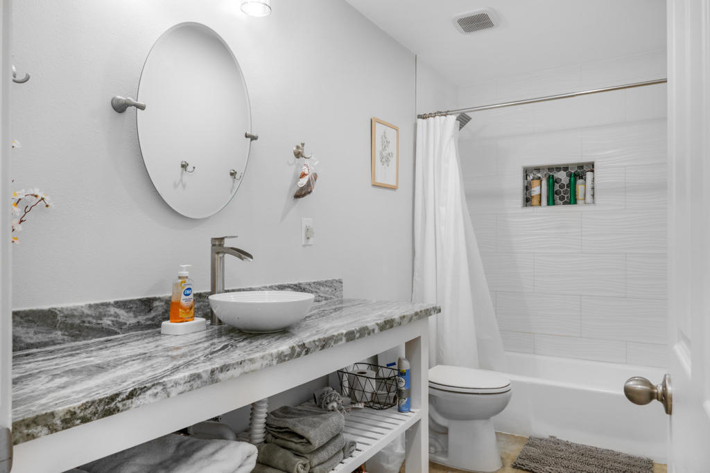 Mountain Cove - Residential