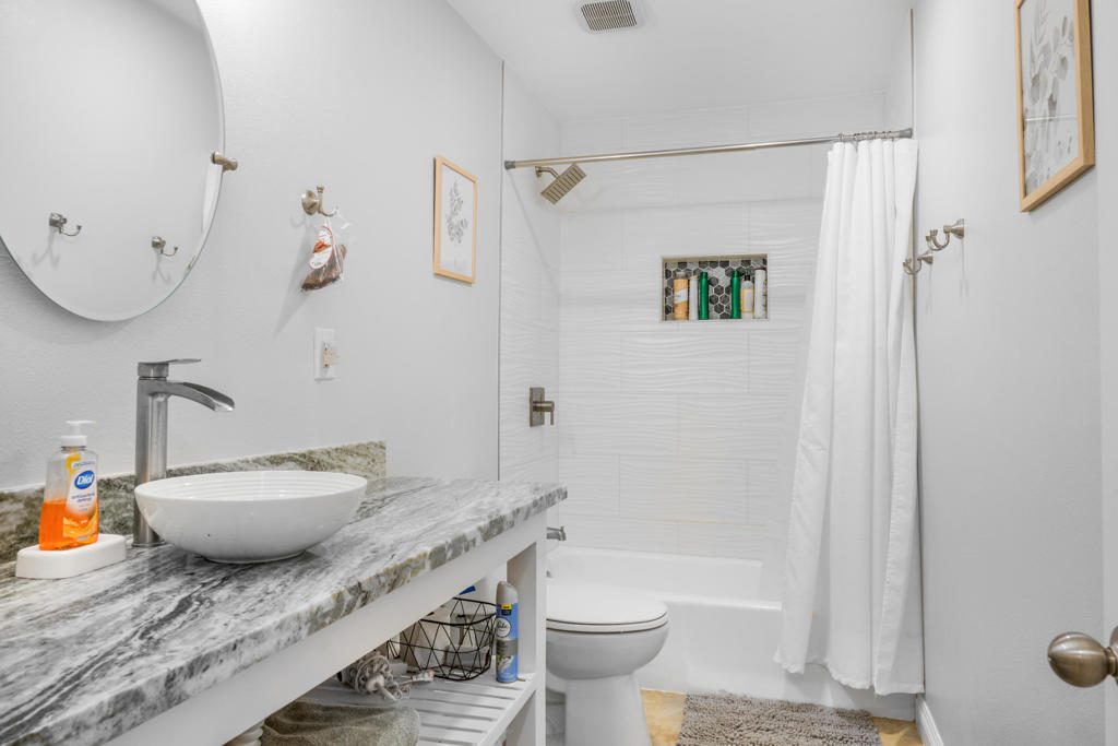 Mountain Cove - Residential