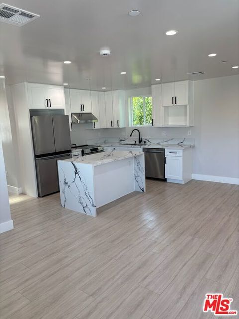 Photo of 6503 Lindenhurst Avenue, Los Angeles, CA 90048 (MLS # 26863479)