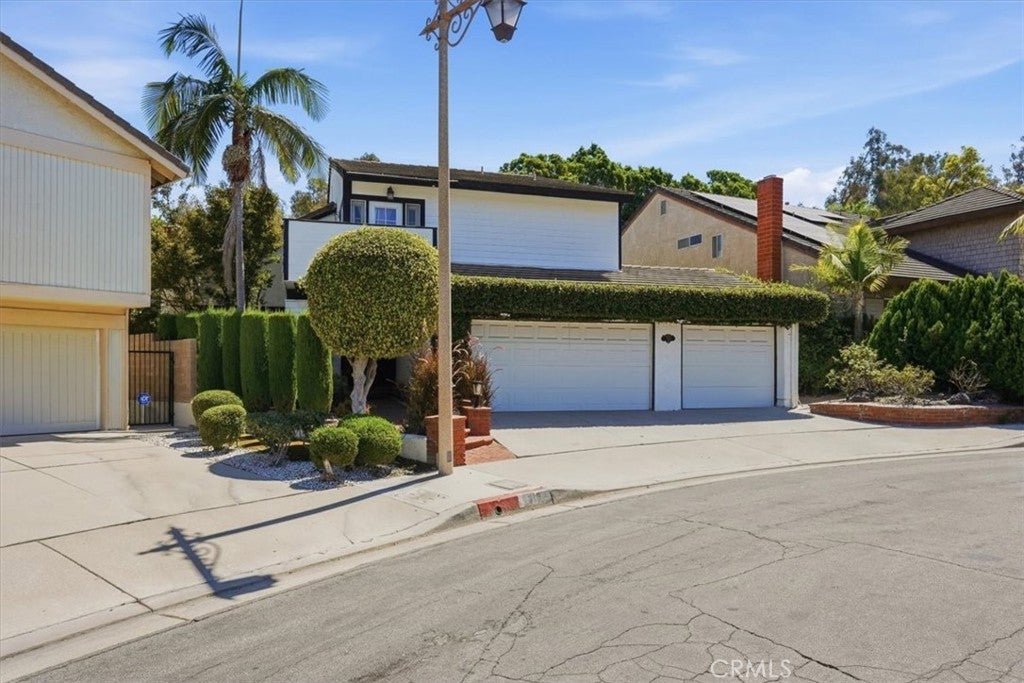 710 S Ridgeview