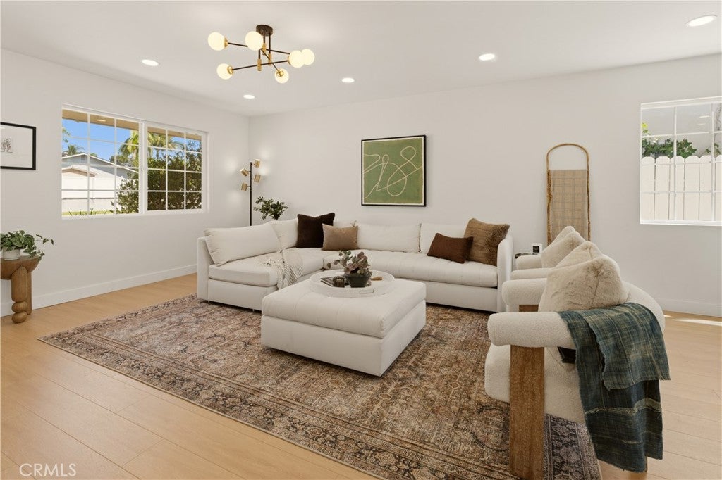 3186 E Radcliffe