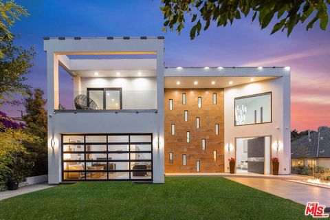 12443 W Sunset Boulevard Los Angeles CA 90049