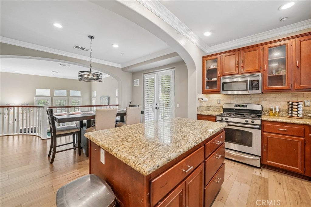 4468 Owens Street 101