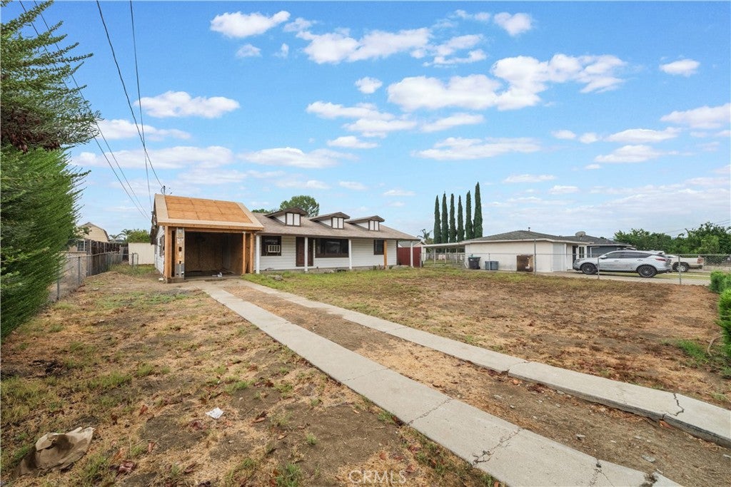 12977 Magnolia Avenue