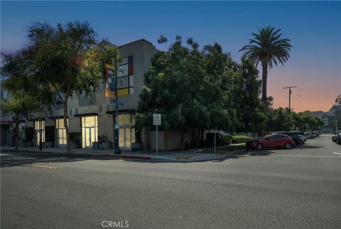Photo of 834 E 4th Street #H, Long Beach, CA 90802 (MLS # PW26021511)