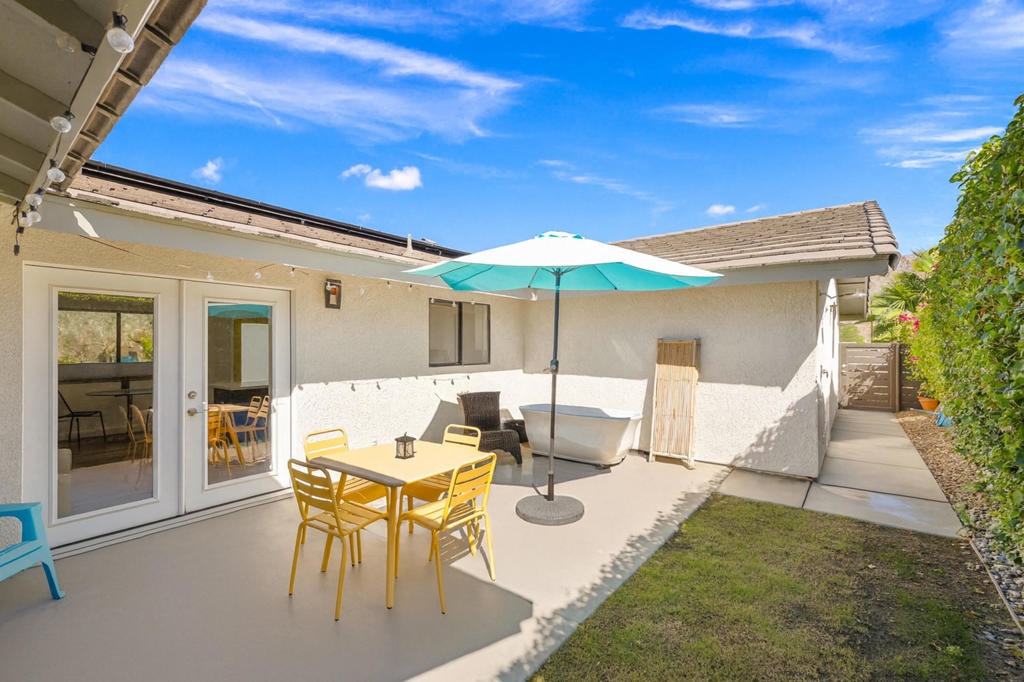 La Quinta Cove - Residential