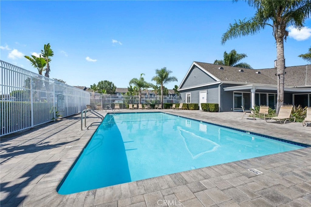 115 Morristown, Costa Mesa CA 92626 - Photo 30