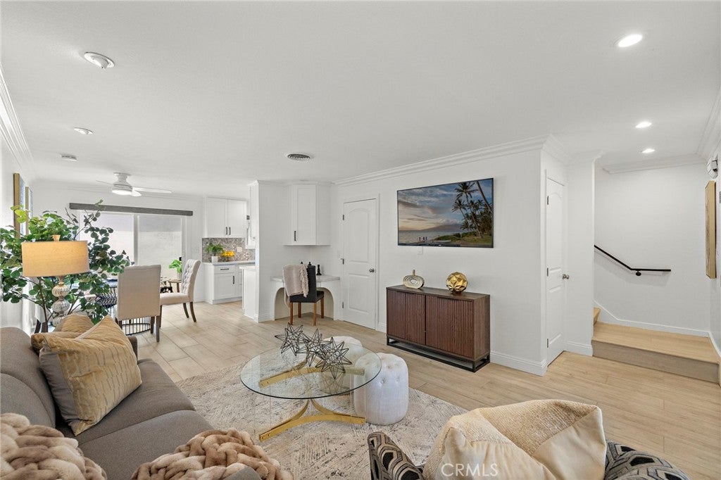 115 Morristown, Costa Mesa CA 92626 - Photo 6