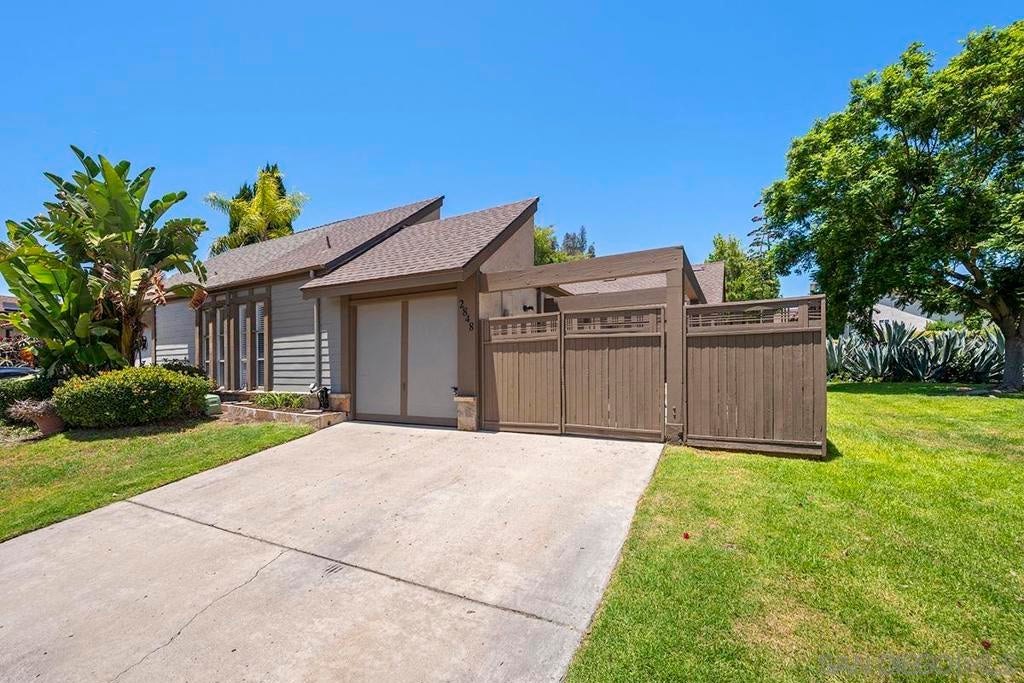 2848 Glen Canyon Circle