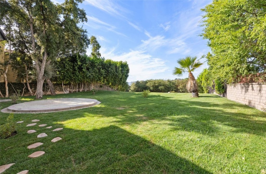 21016 Mendenhall Court