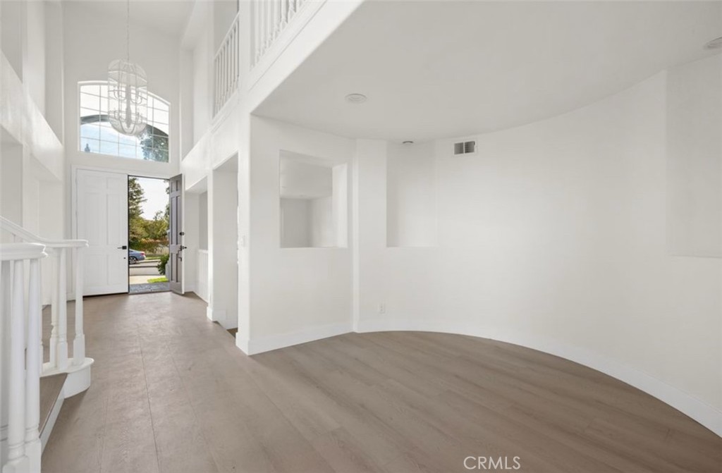 21016 Mendenhall Court