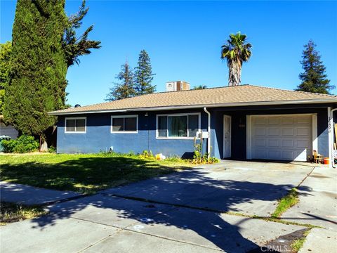 Photo of 1680 Juneau Court, Merced, CA 95348 (MLS # MC26118609)