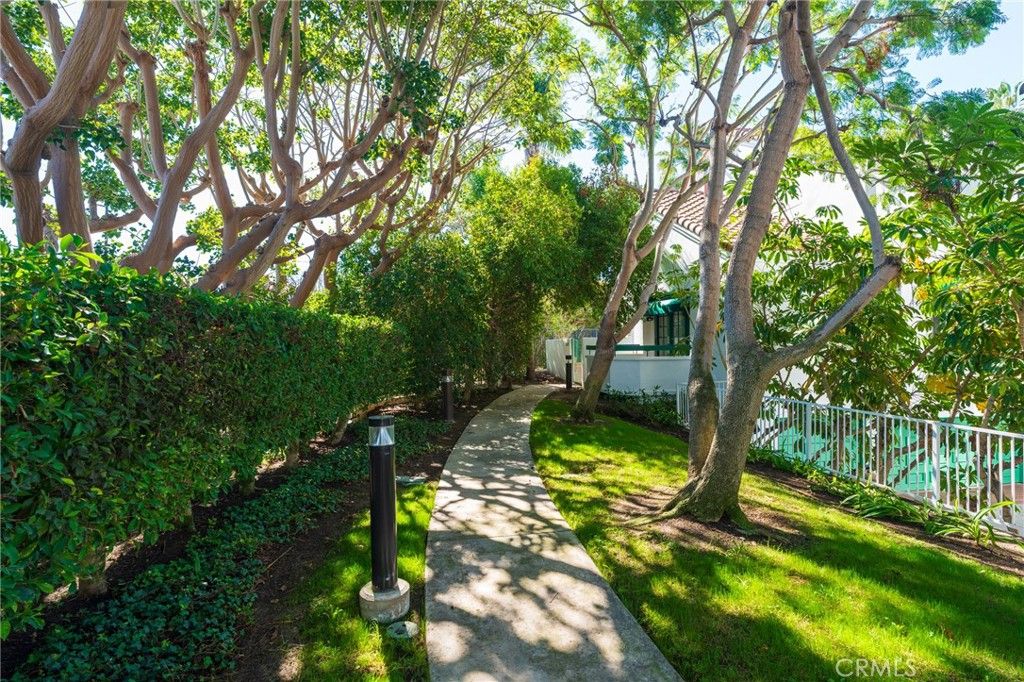 Photo of 19562 Pompano #107, Huntington Beach, CA 92648 (MLS # OC25254830)