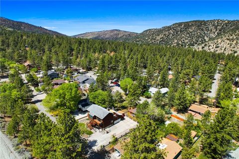 Photo of 1880 Blackbird Rd. Rd, Wrightwood, CA 92397 (MLS # OC26078810)