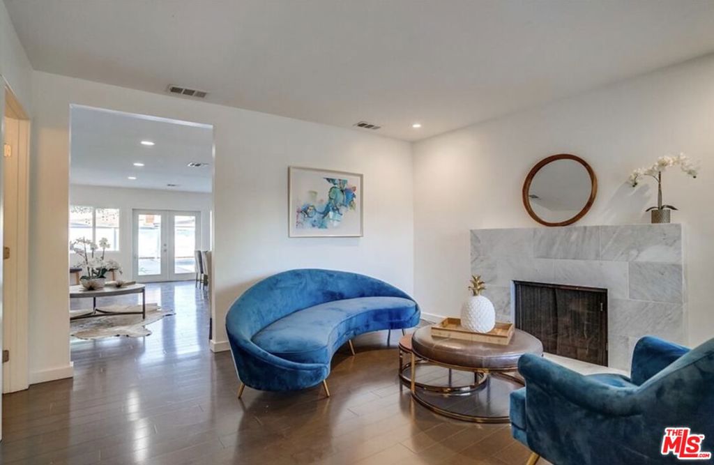 12527 Emelita Street