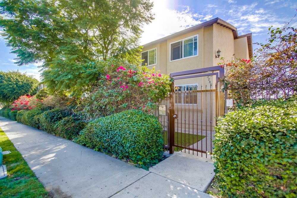 Fantastic ground level THREE bedroom condominium, turnkey and ready to go. Fabulous opportunity for owner occupied or investor. Easy access to I-15 freeway and close to everything. Don't miss out on this one! Neighborhoods: Logan Heights Complex Features: , Equipment: Range/Oven Other Fees: 0 Sewer: Sewer Connected Topography: LL