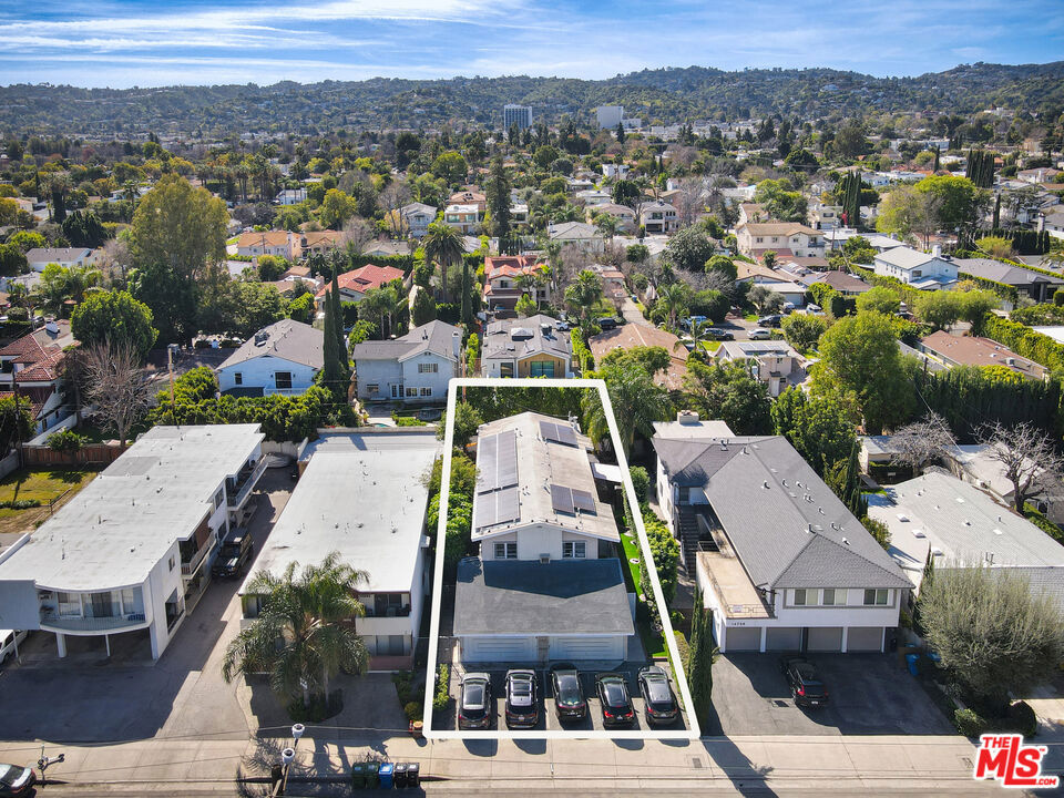 14722 Magnolia Boulevard