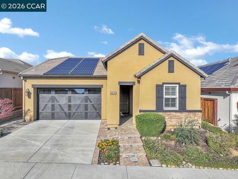 Photo of 1765 Merlot Cir Cir, Brentwood, CA 94513 (MLS # 41135356)