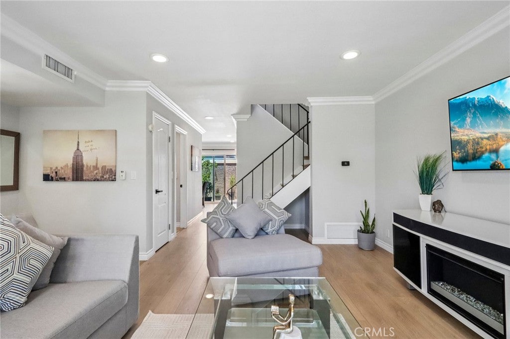 25308 Crocker