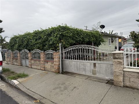 Photo of 1524 E 75th St, Los Angeles, CA 90001 (MLS # CV25256825)