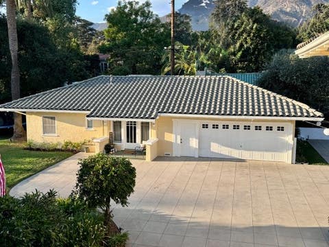Photo of 1325 E Altadena Dr, Altadena, CA 91001 (MLS # PF26176248)