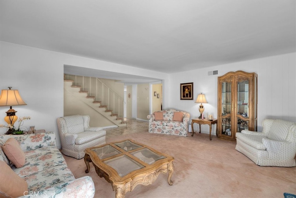 Properties 4 54 Encanto Drive