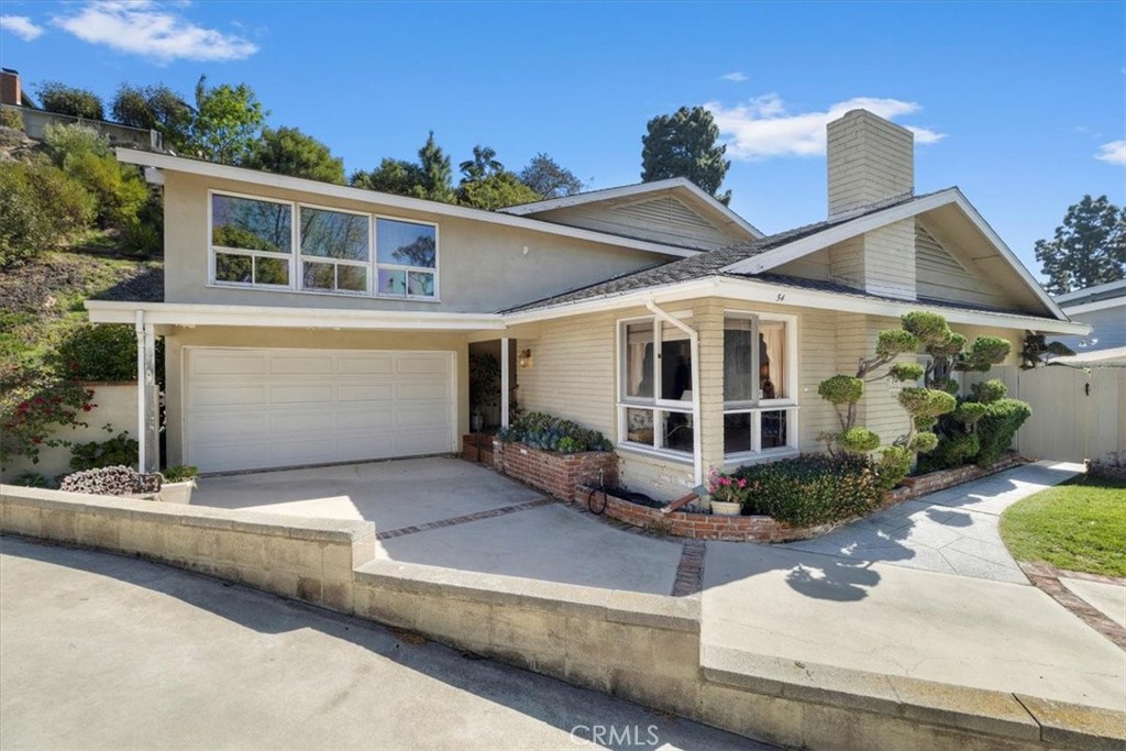 Properties 1 54 Encanto Drive