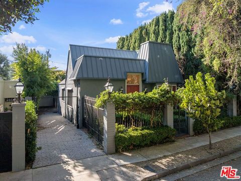 Photo of 9044 Elevado Street, West Hollywood, CA 90069 (MLS # 26827807)