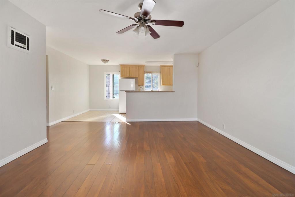 1160 E Washington Ave 3