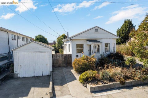 Photo of 962 Kains Avenue AVE, Albany, CA 94706 (MLS # 41151625)