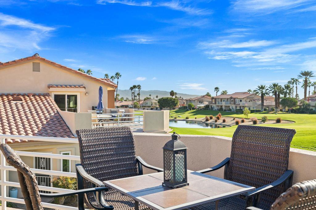 Palm Royale - Residential