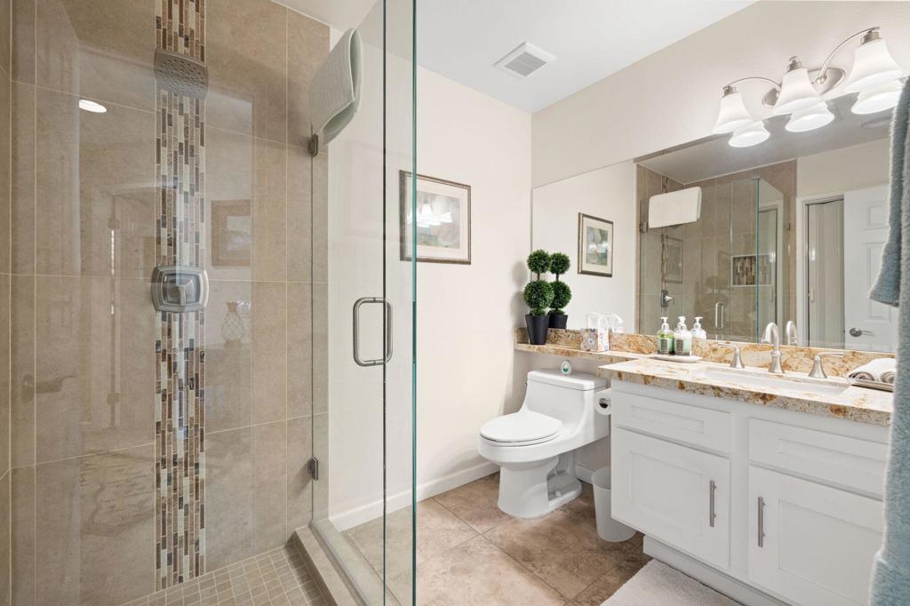 Palm Royale - Residential