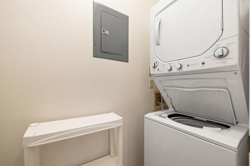 Palm Royale - Residential