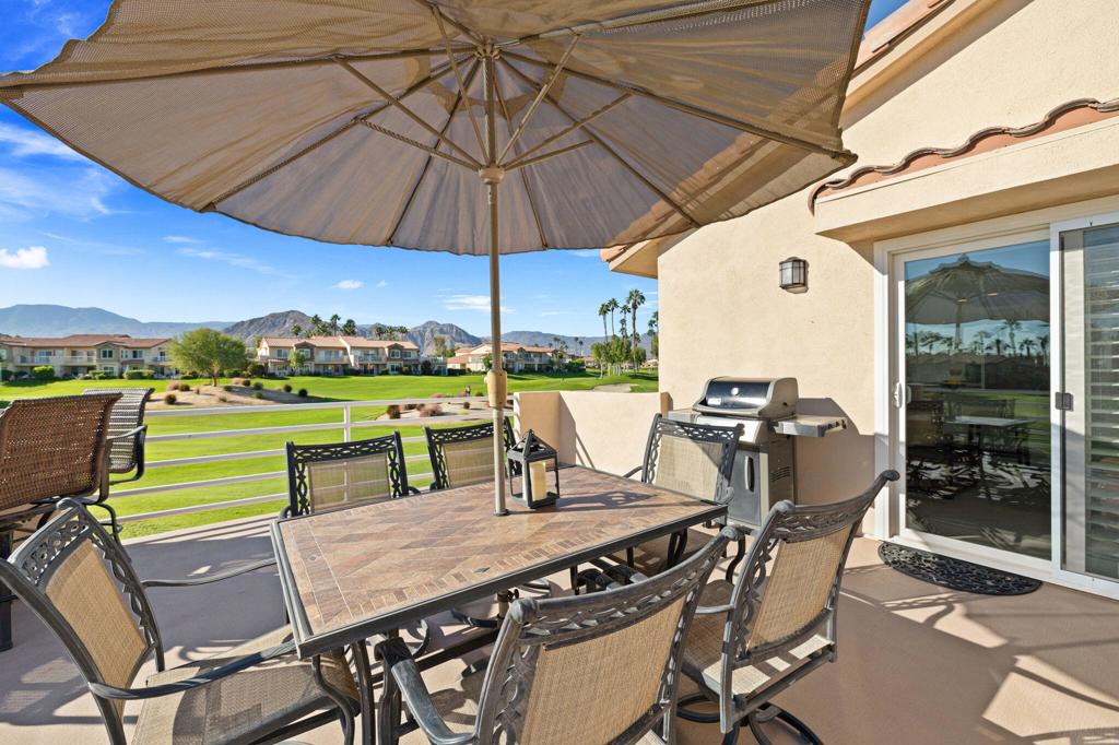 Palm Royale - Residential