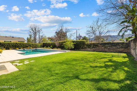 Tiny photo for 29918 Oakvista Court, Agoura Hills, CA 91301 (MLS # 226001012)