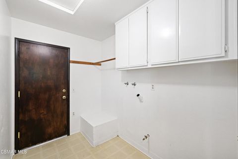 Tiny photo for 29918 Oakvista Court, Agoura Hills, CA 91301 (MLS # 226001012)