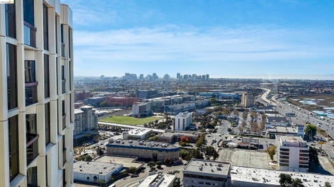 Photo of 6363 Christie Avenue AVE #2901, Emeryville, CA 94608 (MLS # 41148474)