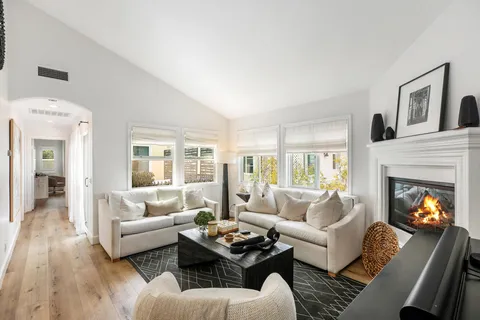 618 Iris Avenue Unit B, Corona Del Mar, CA 92625 - MLS#: 219130208DA