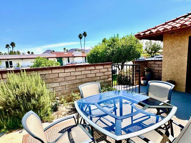 48245 Racquet Lane
