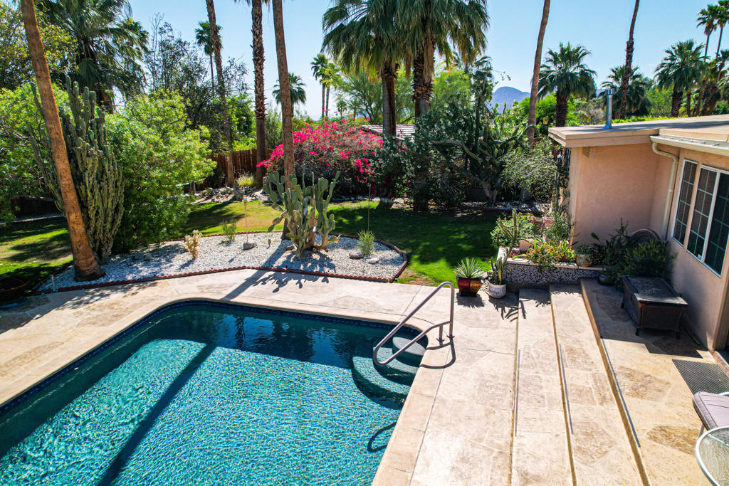 Magnesia Falls Cove - Residential